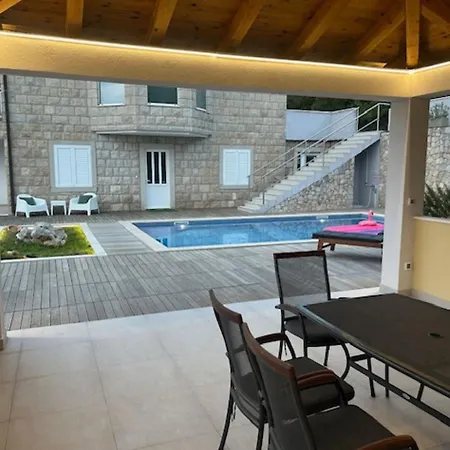Villa Oasis Cypress Čilipi
