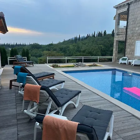 Villa Oasis Cypress Čilipi