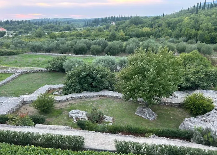 Oasis Cypress Villa *